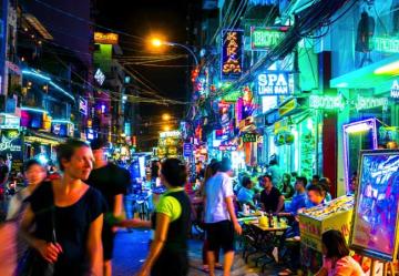 HO CHI MINH NIGHT LIGHT