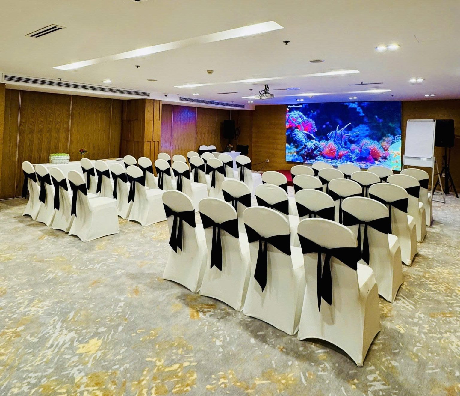 Professional Meeting Spaces – Elevating Every Event